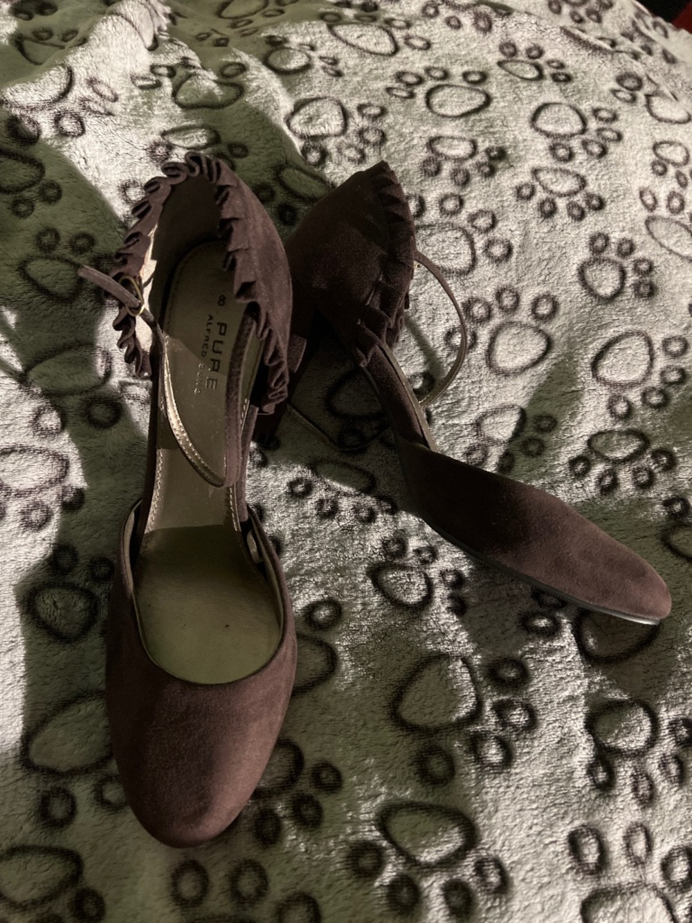 Alfred Sung Vintage brown suede heels